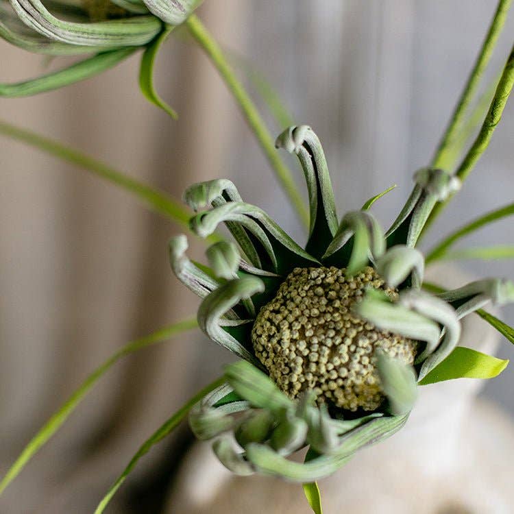 Sunflower Stem in Green 39"