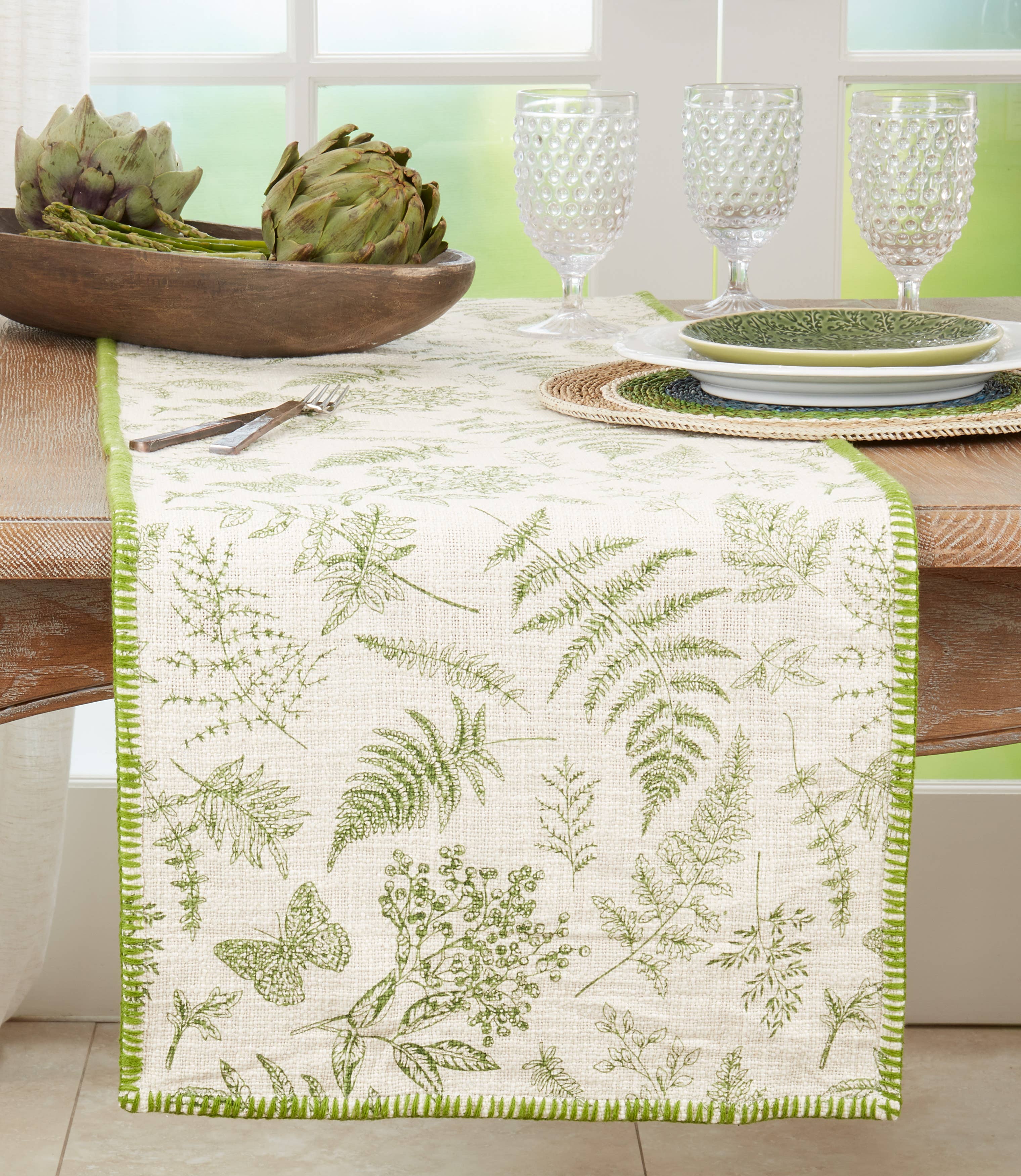 Leaf Whipstitch Runner