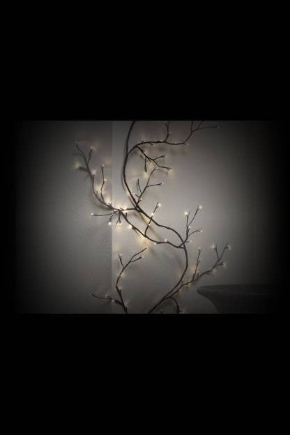 Willow Vine 90" W Twinkle/Timer 144 LED's
