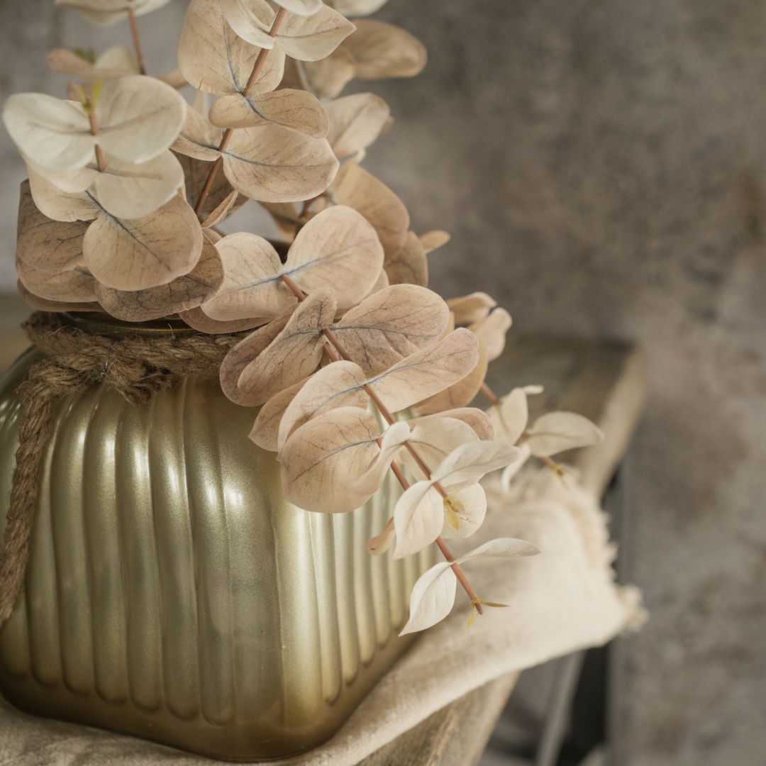 14" Pale Green Eucalyptus Spray