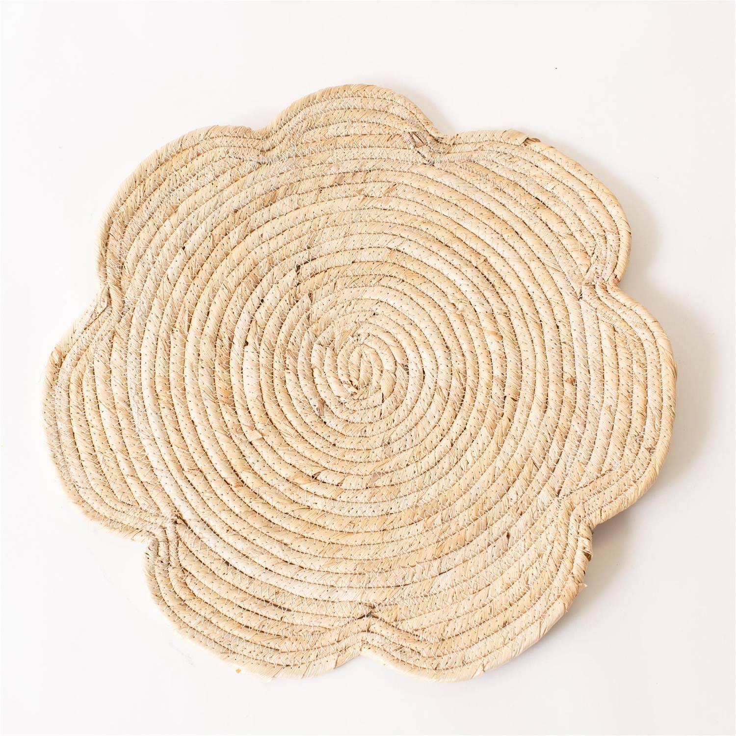 Scalloped Natural Seagrass Charger