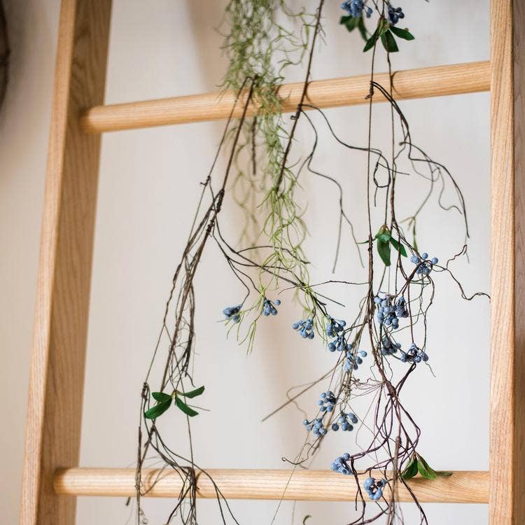Wild Blueberry Hanging Vine 43"