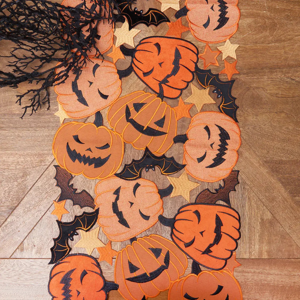 Pumpkin/Bat Table Runner