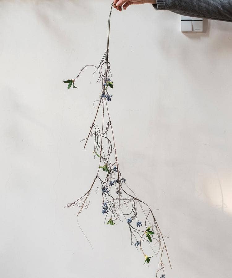 Wild Blueberry Hanging Vine 43"