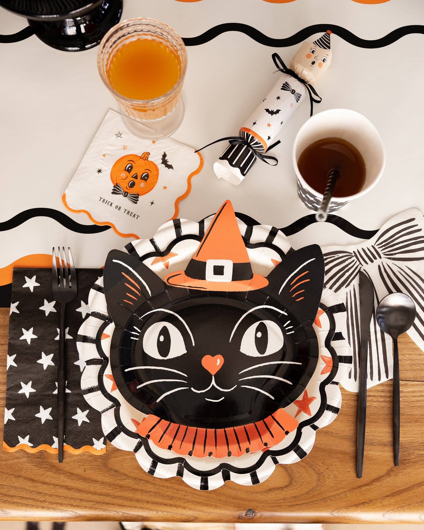 Vintage Witchy Cat Plate