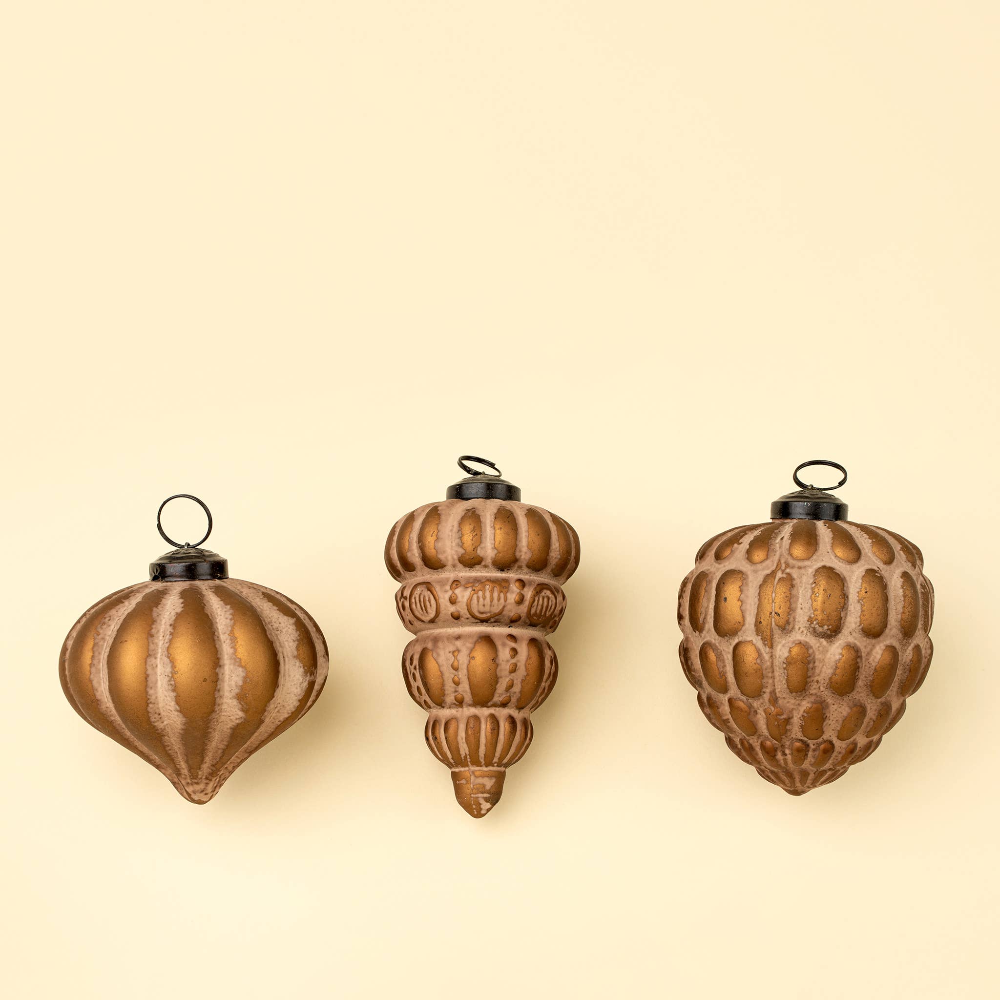 Heirloom Onion Rustic Pink Orn.