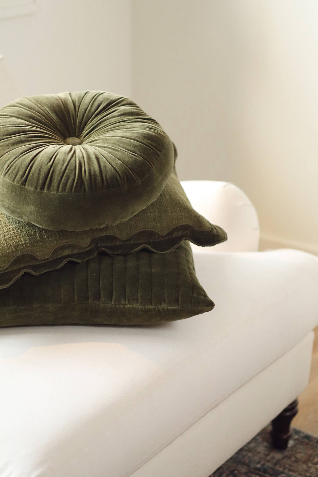 21x12 Velvet Scallop Pillow -Moss