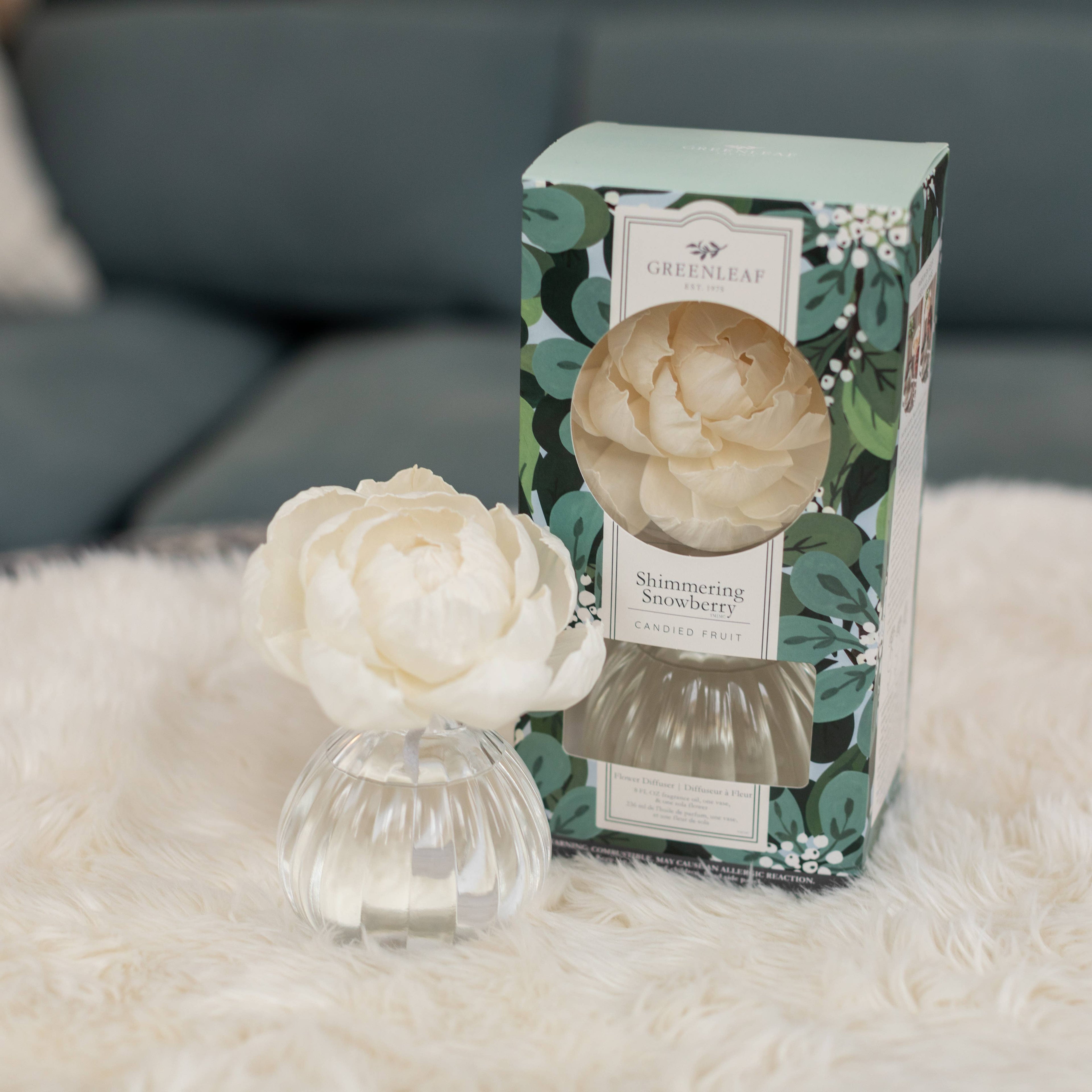 Shimmering Snowberry Flower Diffuser