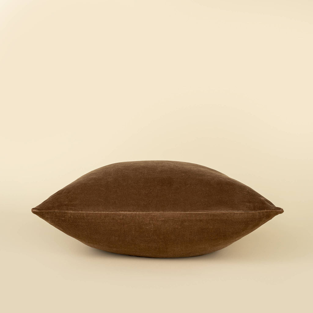 20x20 Vera Luxe Velvet Pillow, Caramel
