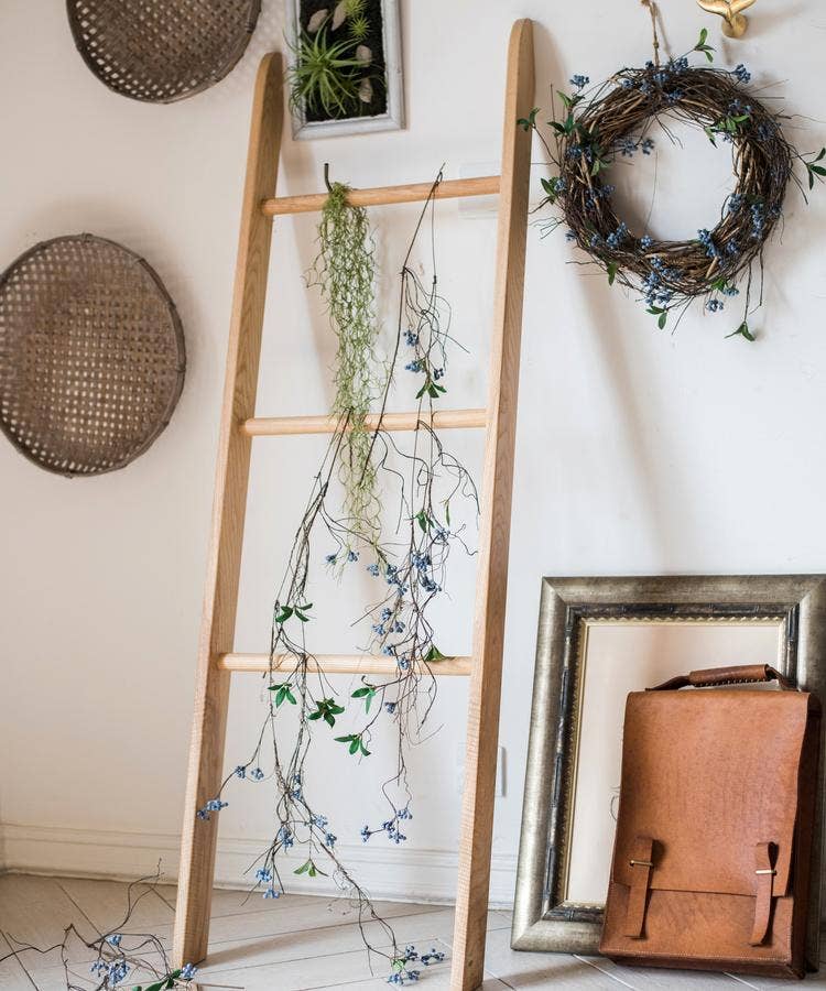 Wild Blueberry Hanging Vine 43"