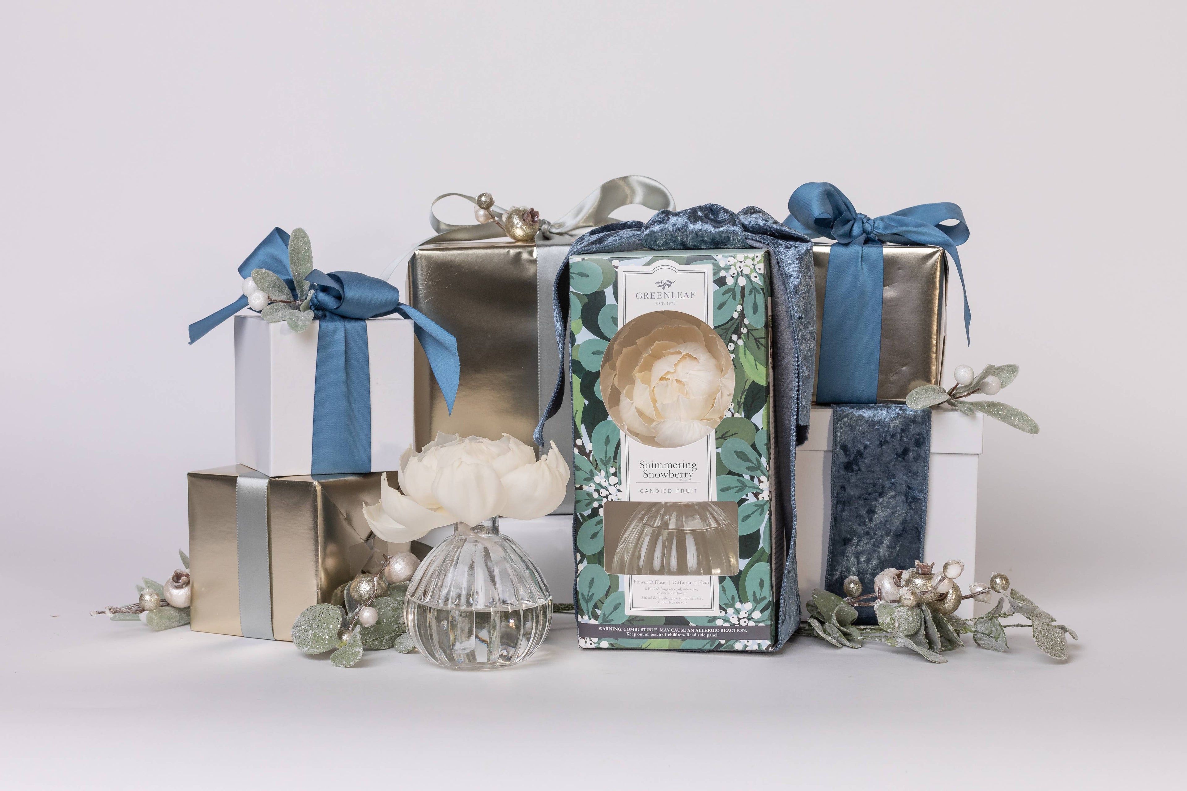 Shimmering Snowberry Flower Diffuser