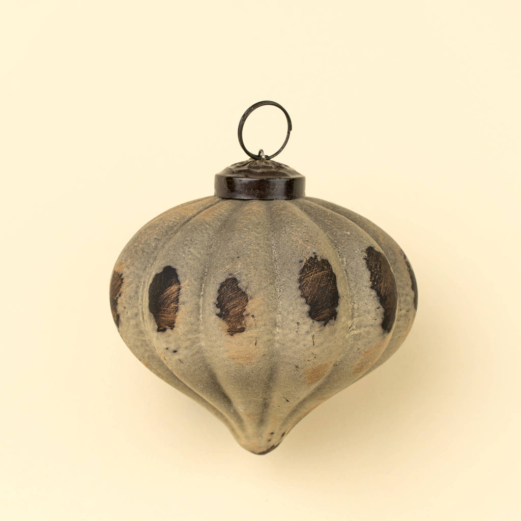 Heirloom Onion Rustic Green Orn.