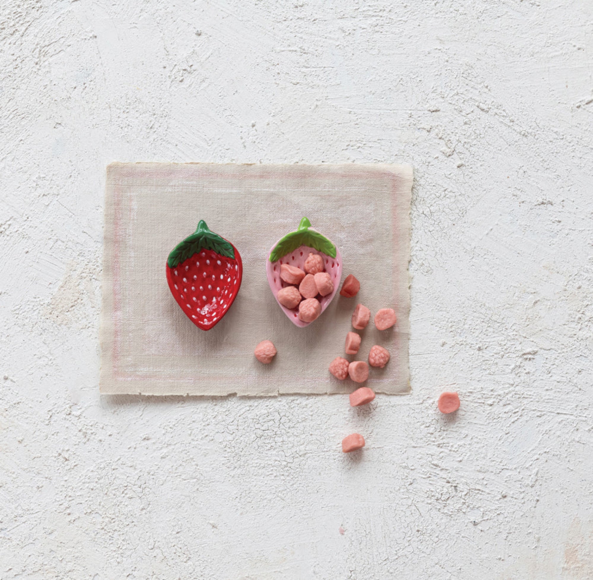 Strawberry Dish Asst.