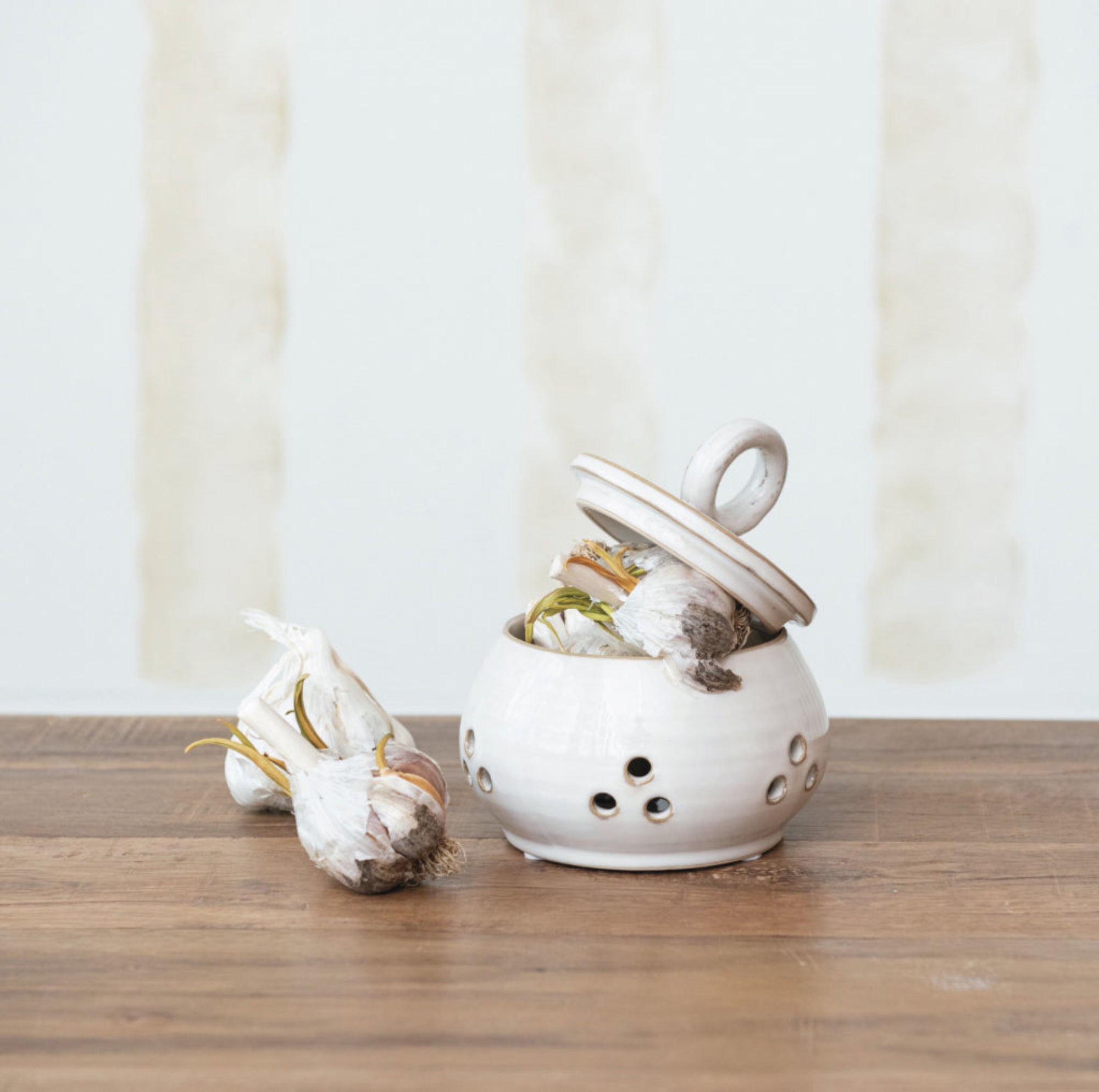 Stoneware Garlic/ Onion Keeper