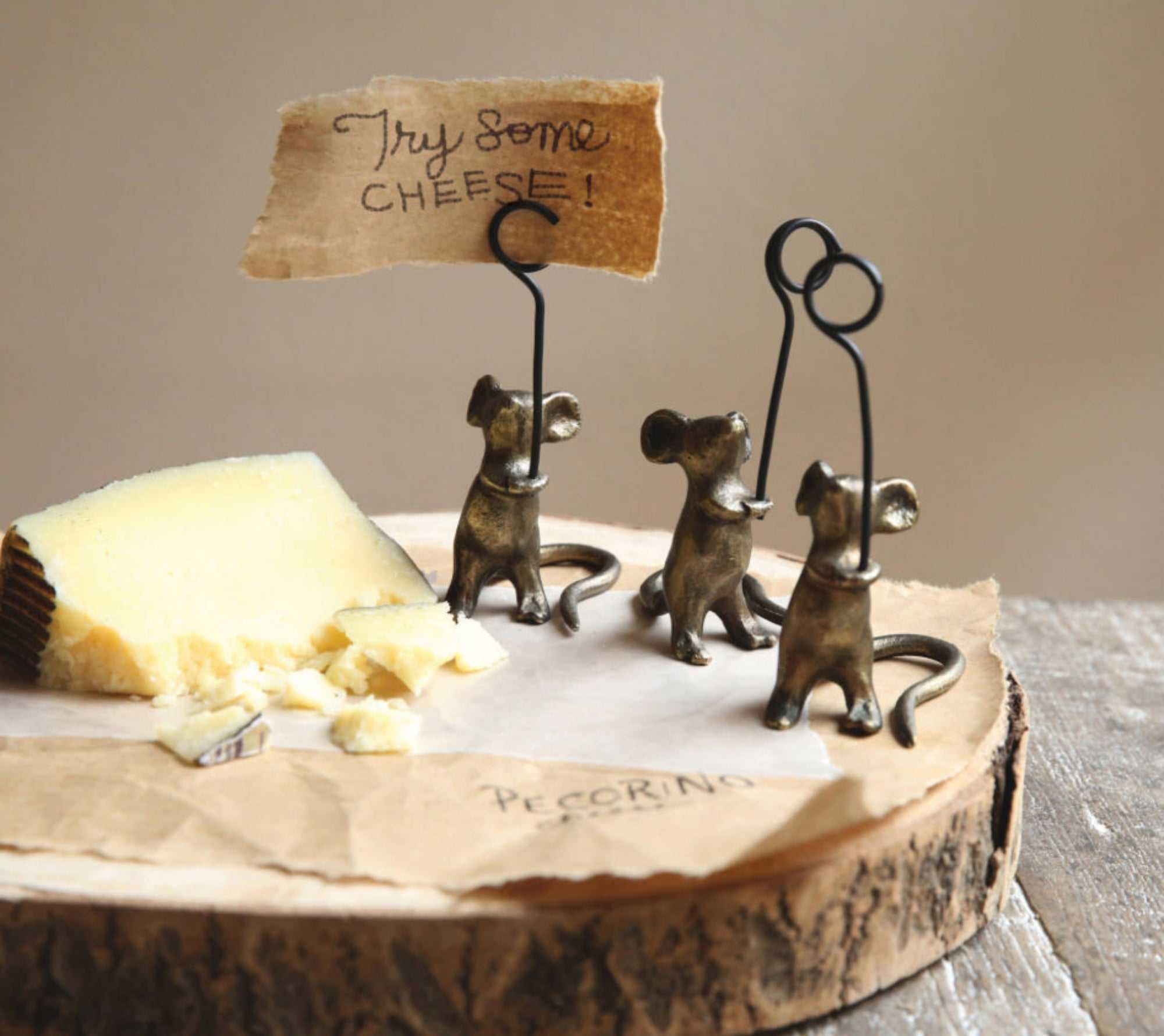 Cast Iron Mouse Card Holder