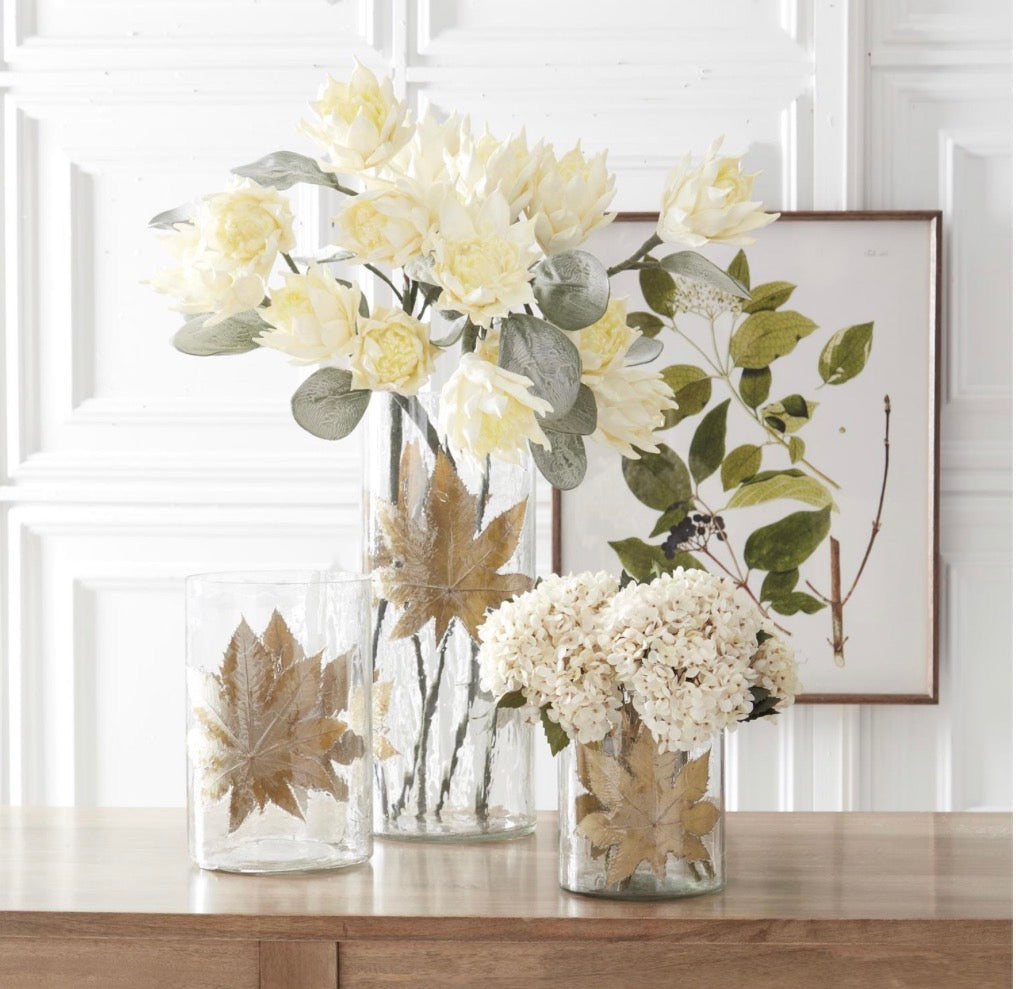Sm Glass Vase w/ Dried Leaf