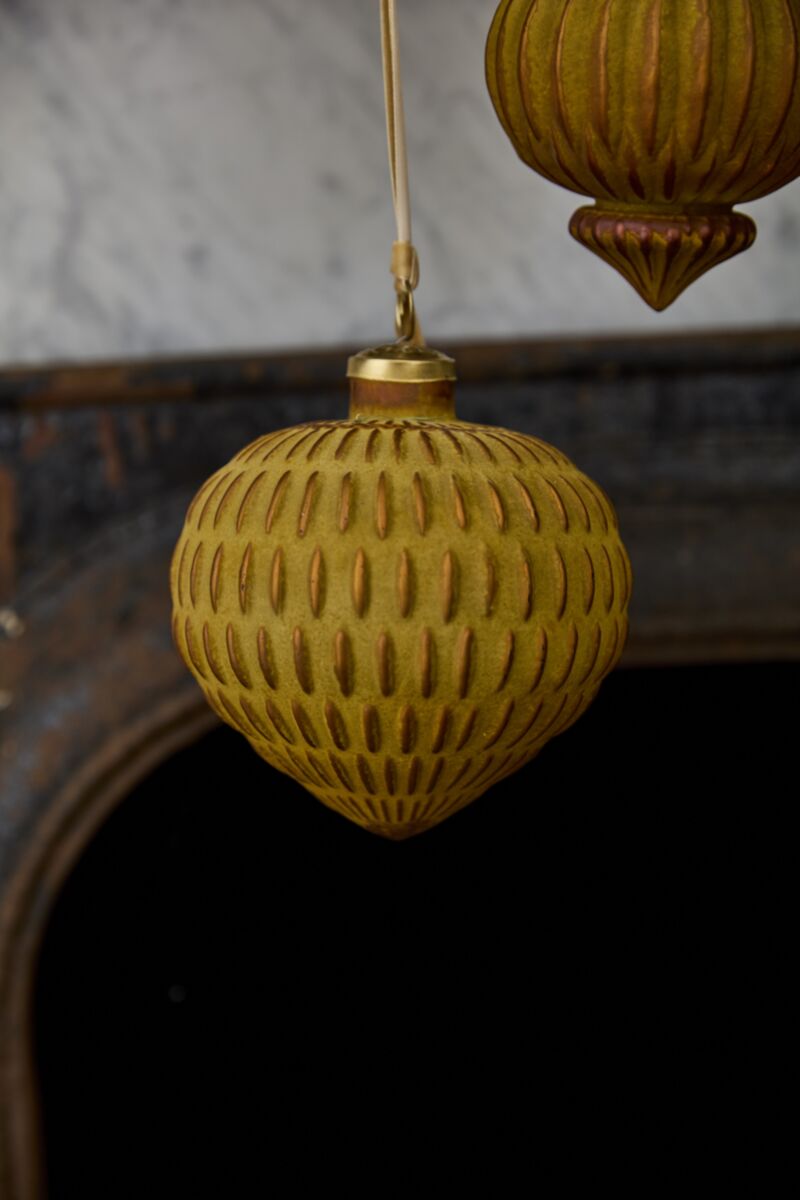 4.75" Nutmeg Ornament