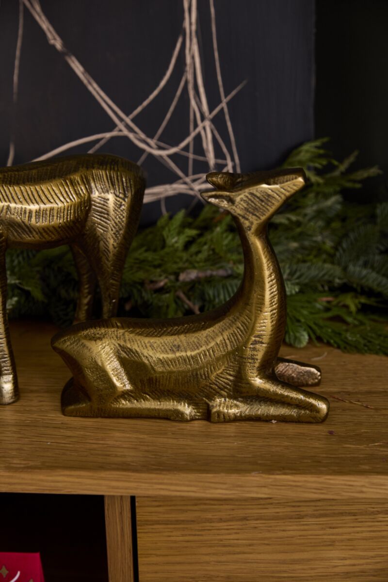 Prancer Reindeer Sitting