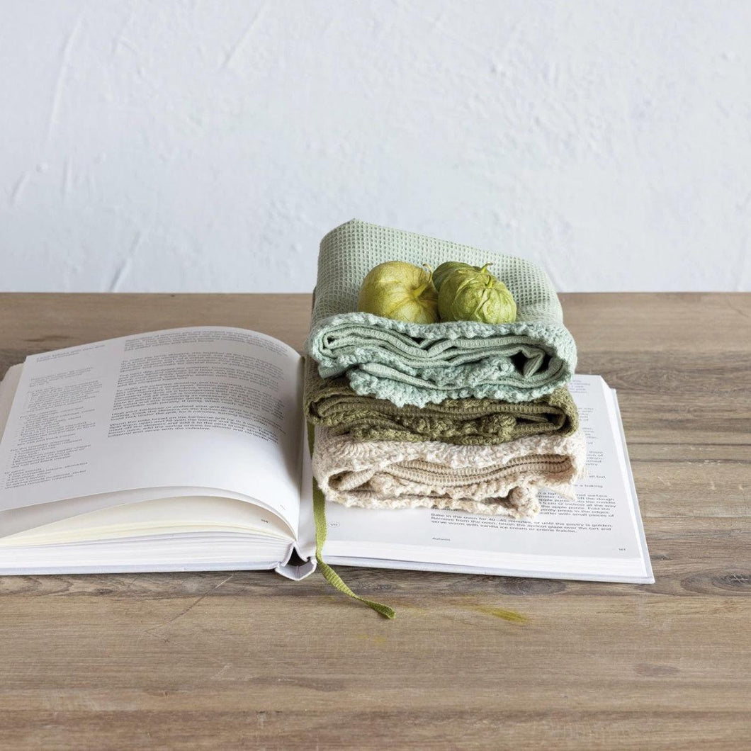Lace_Trim_Tea_Towel