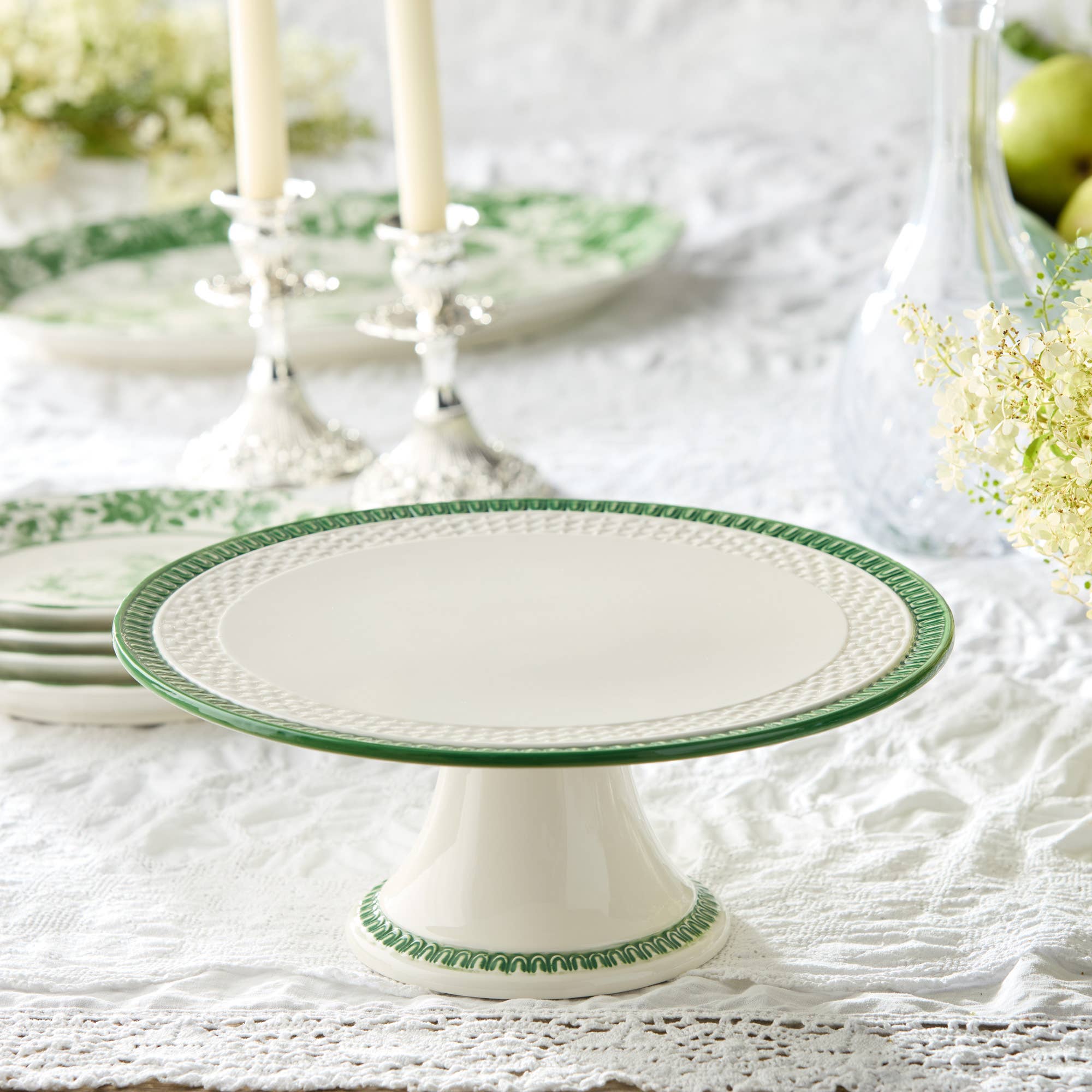 Le Jardin Embossed Rattan Footed Cake Plate