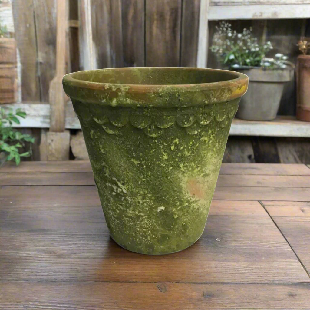 Aged Garden Pot Style #10