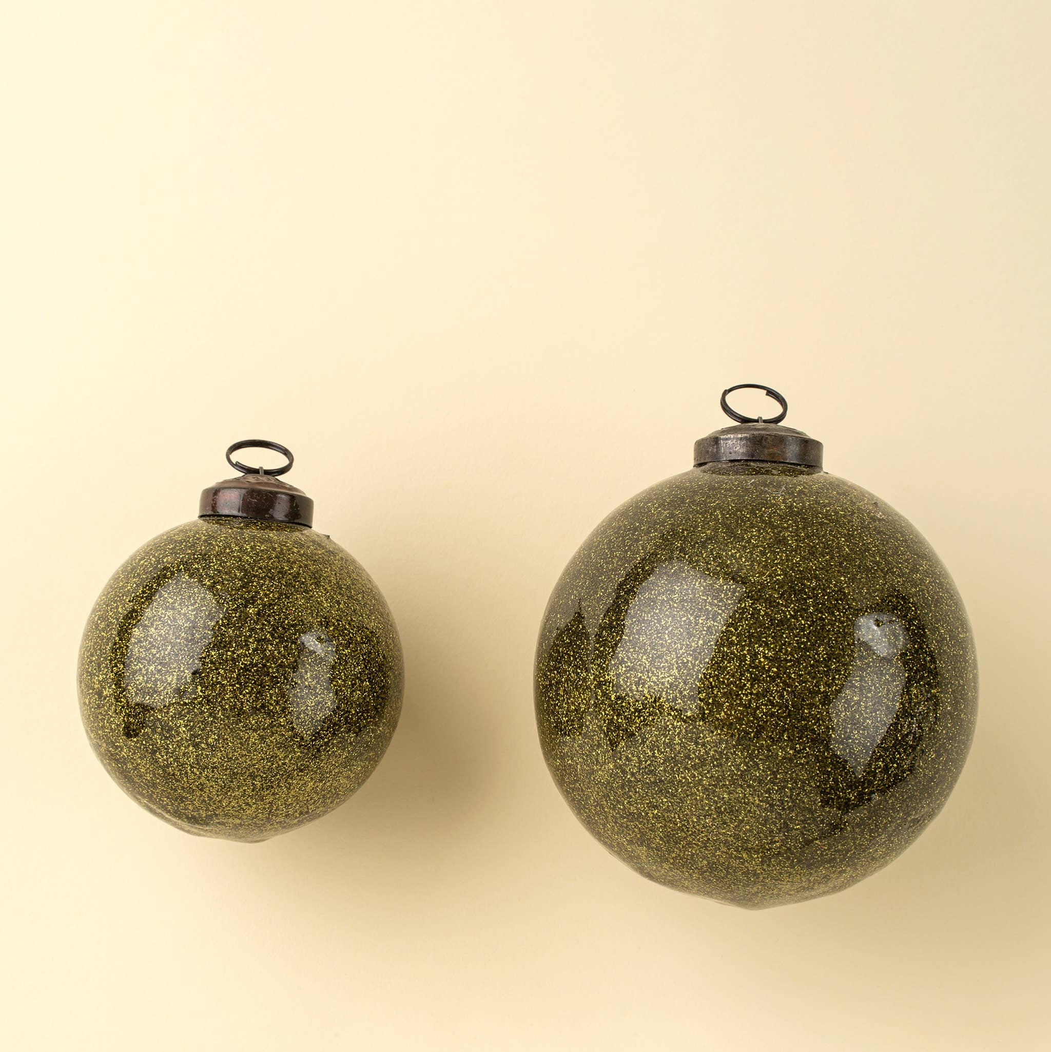 Glitter Ball Moss Orn.