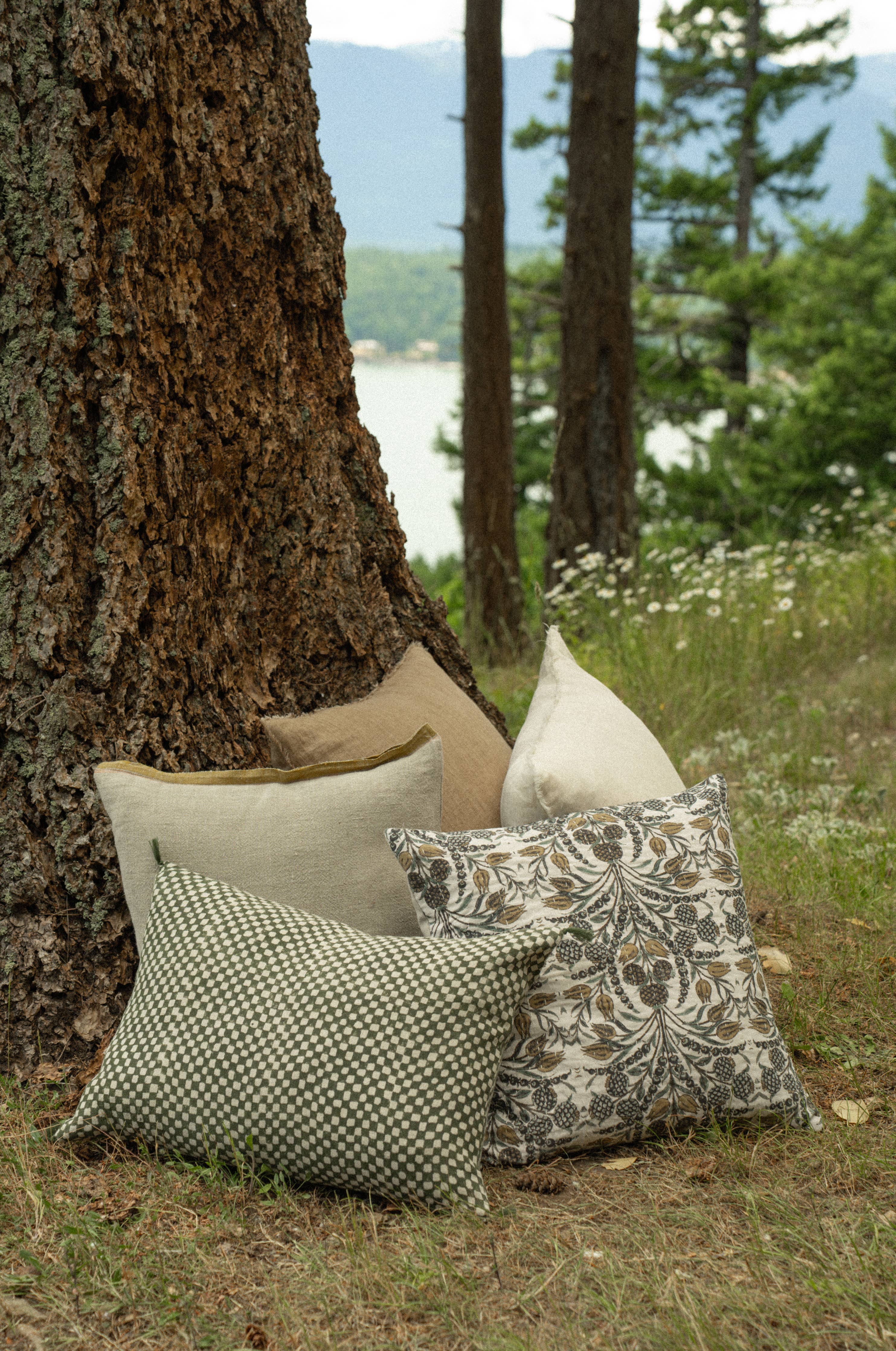 20x20 Tropicana Kantha Pillow