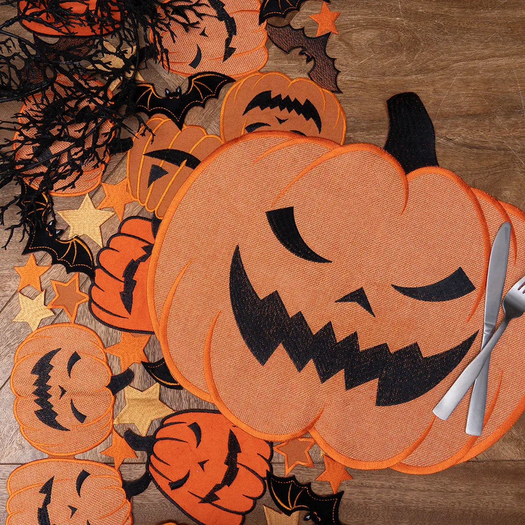Pumpkin/Bat Table Runner