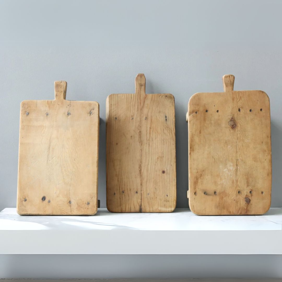 Found Footed Riser Board Tray – Rectangle, Small