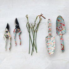 8" Garden Pruning Shears - Floral Pattern Handles