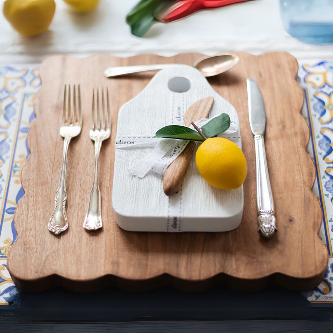 Square Scalloped Wooden Cutting Board - Medium