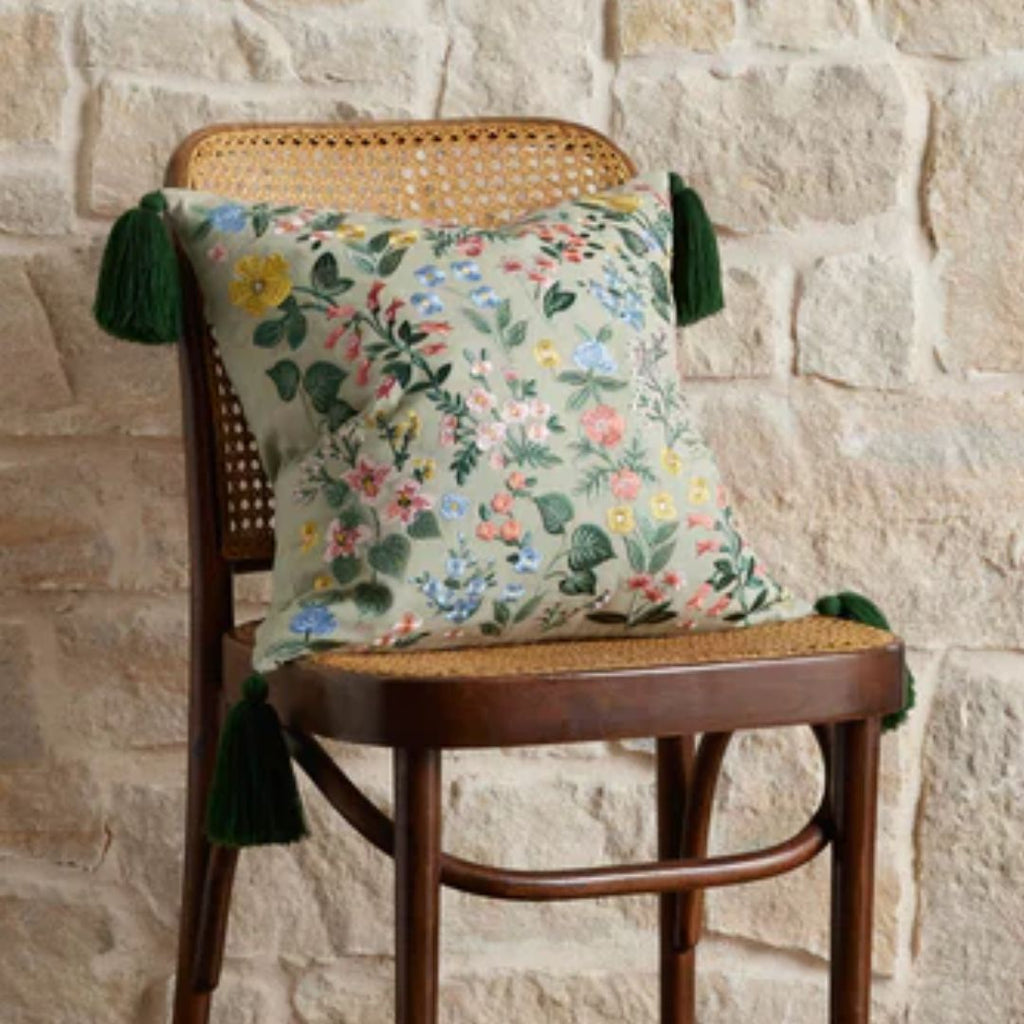 Mint Wildflowers with Tassels - 22x22"