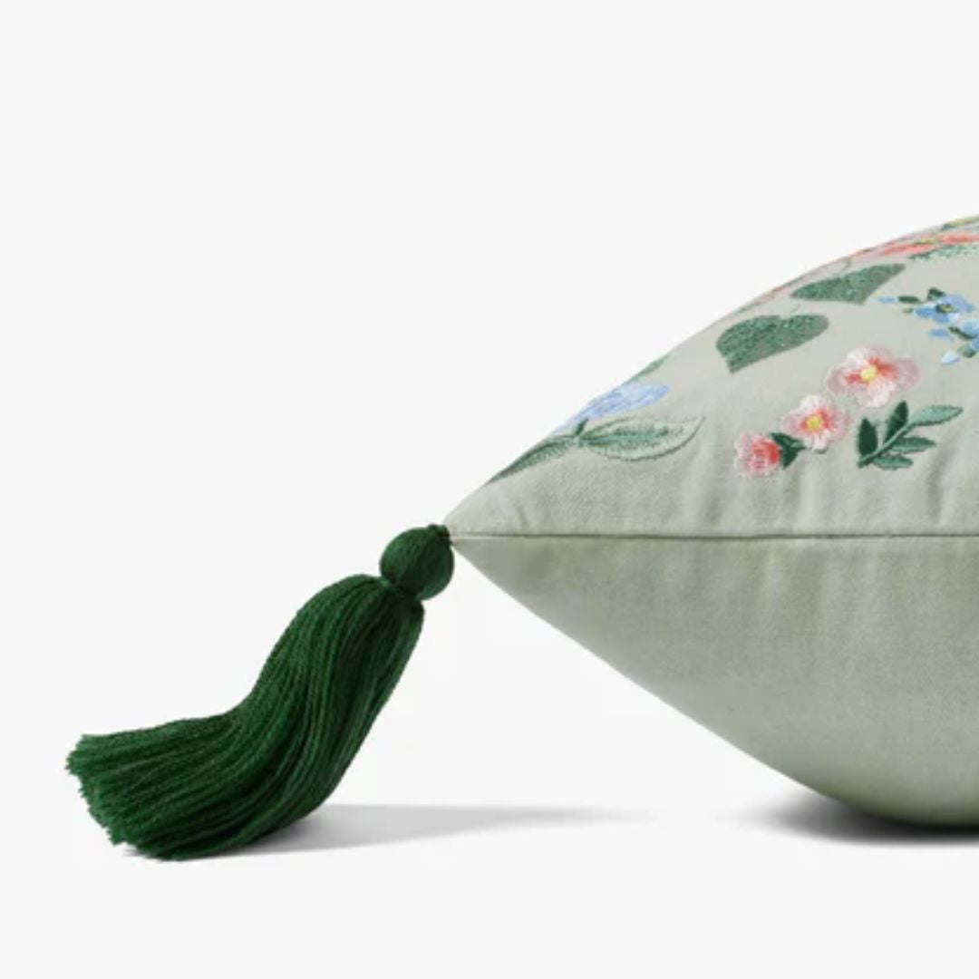 Mint Wildflowers with Tassels - 22x22"