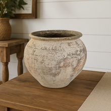 Bayou Pot – Terra Cotta Planter