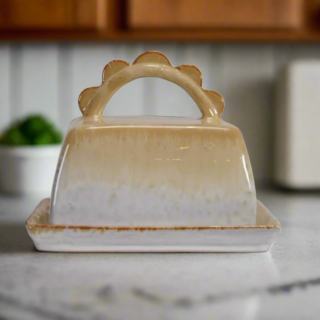 Stoneware Butter Dish with Scalloped Edge