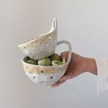 Stoneware Colander With Handles – Beige
